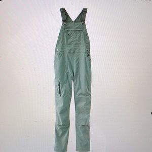Duluth Heirloom Gardening Bib overalls